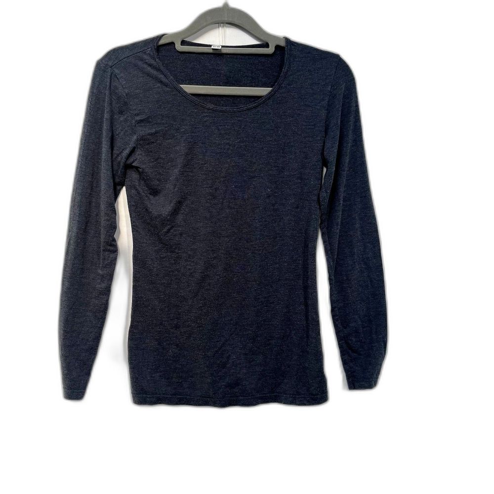 UNIQLO Gray Smooth Stretch Crew Neck Long Sleeve T-Shirt Womens Small